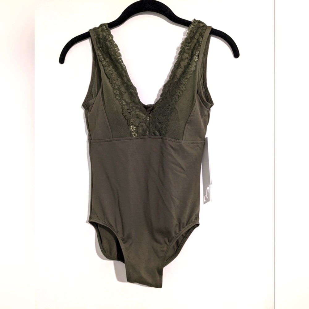 Women's Olive Leo with built-in bra, med